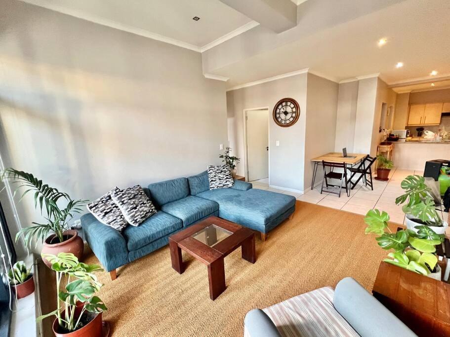 Homey With Table Mountain Views Apartment *